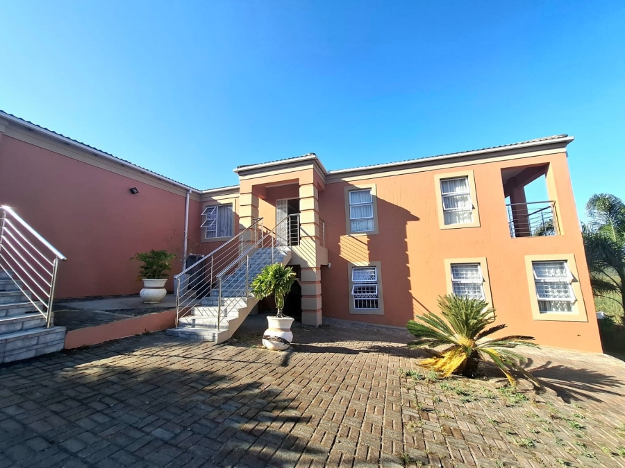 5 Bedroom Property for Sale in Nahoon Valley Park Eastern Cape